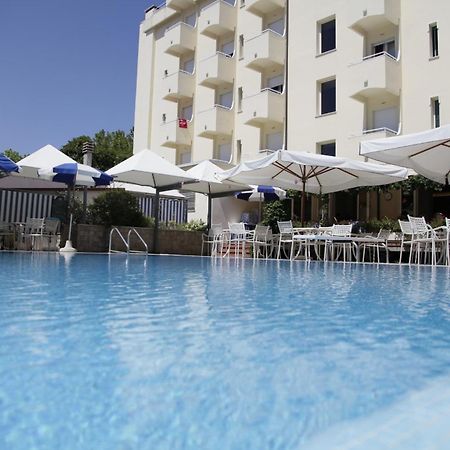 Hotel Sport & Residenza Cesenatico Exterior photo